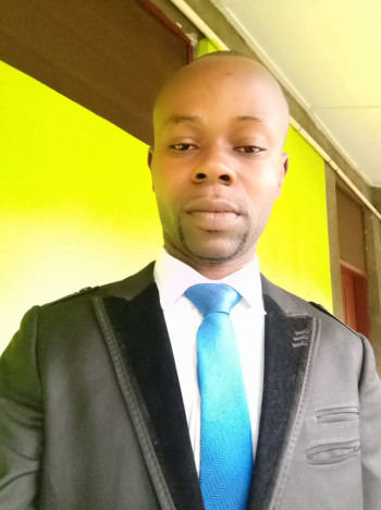 Docteur Junior Landu Mayindu